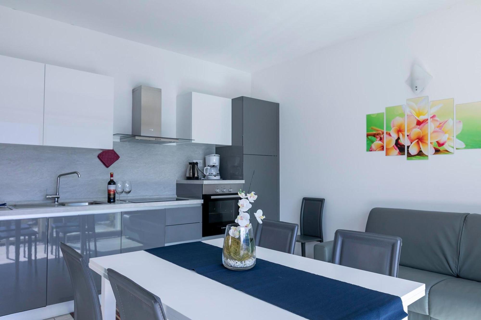 La Collinetta Apartments Vercana Ngoại thất bức ảnh