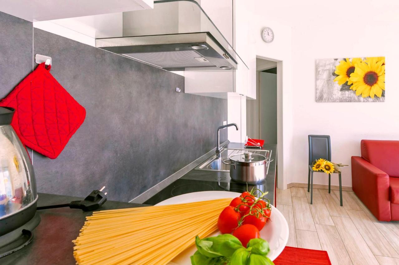 La Collinetta Apartments Vercana Ngoại thất bức ảnh