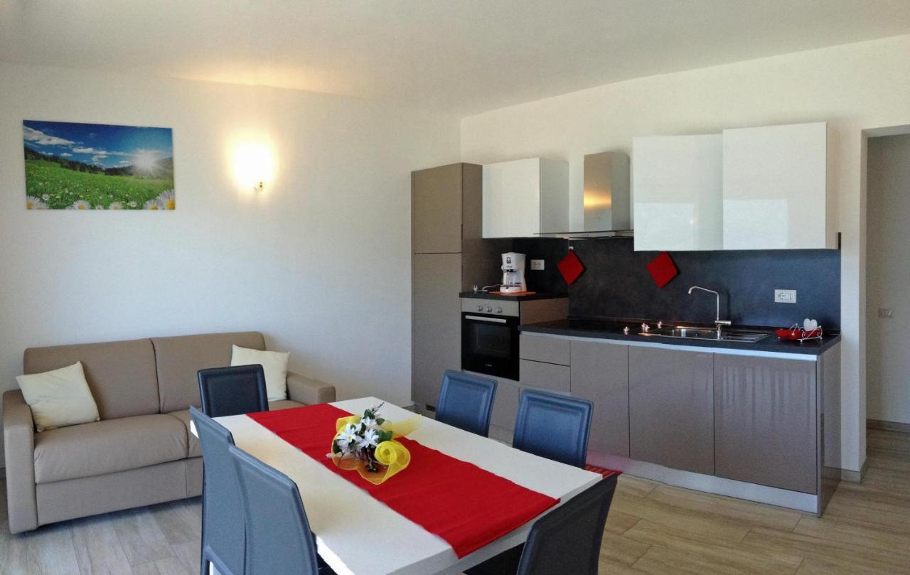 La Collinetta Apartments Vercana Ngoại thất bức ảnh